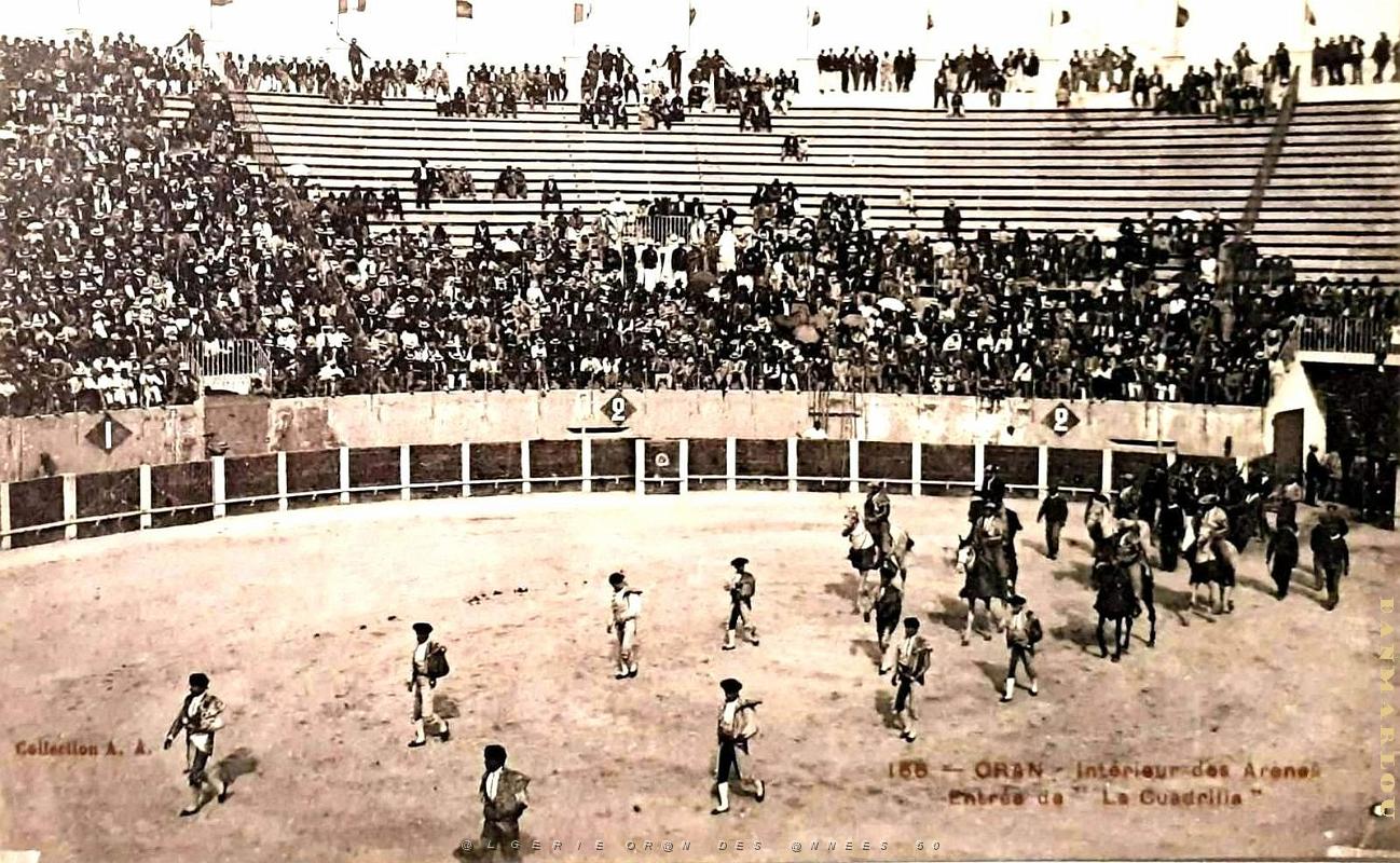 Oran - Arenes d'Ekmulh - Entree de la Quadrilla.jpg
